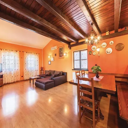 Apartment Three-bedroom In