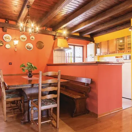 Three-bedroom In Apartment