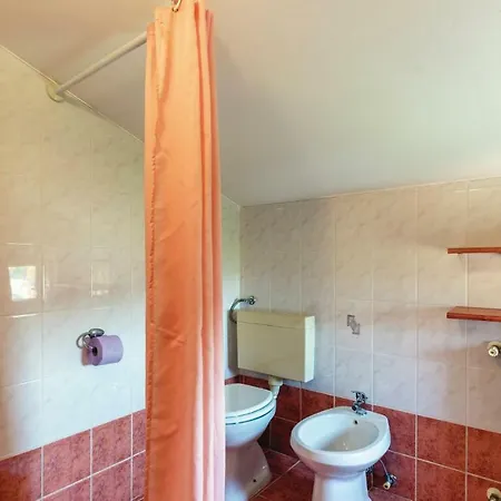 Apartment Three-bedroom In