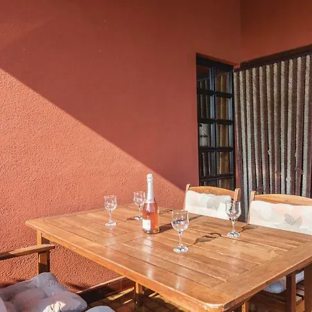 Three-bedroom In * Pula